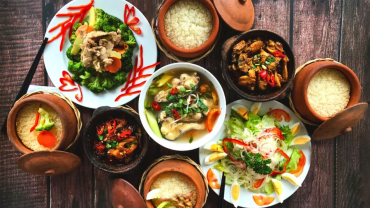 Where to eat in Hue Vietnam – Top 10 best Local Dishes from Hue