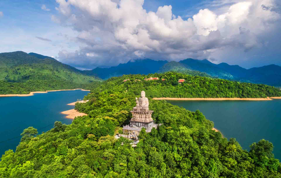 Bach Ma National Park Vietnam