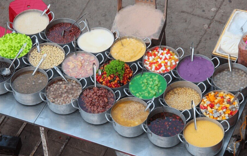 What is the history of Hue cuisine?
