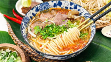 VIETNAMESE BEEF NOODLE SOUP (BÚN BÒ HUẾ)